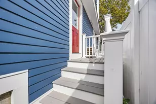 9 Swan St, Beverly, MA 01915 - Photo 9