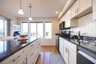 32 John Hancock Dr, Ashland, MA 01721 - Photo 9