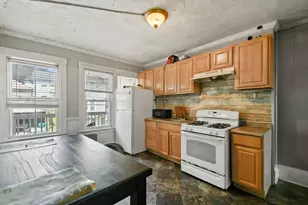 198-200 Blossom St, Fitchburg, MA 01420 - Photo 9