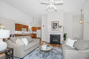 27 Holly Ln, Dracut, MA 01826 - Photo 5