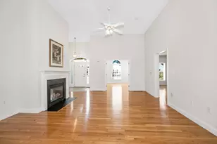 27 Holly Ln, Dracut, MA 01826 - Photo 11