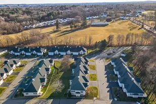 27 Holly Ln, Dracut, MA 01826 - Photo 41