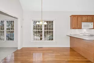 27 Holly Ln, Dracut, MA 01826 - Photo 13