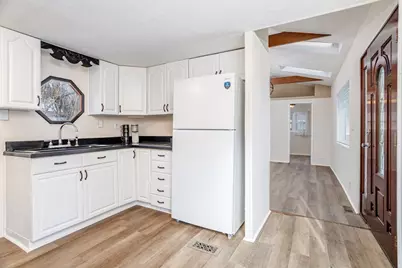 18 Maple St #14, Pepperell, MA 01463 - Photo 3