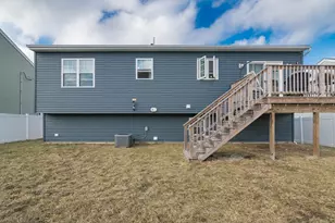 388 Manchester St, Fall River, MA 02721 - Photo 29