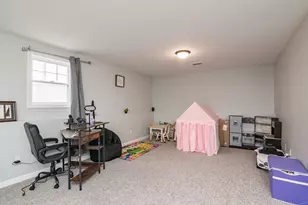 388 Manchester St, Fall River, MA 02721 - Photo 19