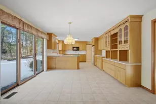 53 Ashford Rd, Longmeadow, MA 01106 - Photo 15