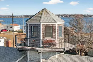 871 Sconticut Neck Rd, Fairhaven, MA 02719 - Photo 3