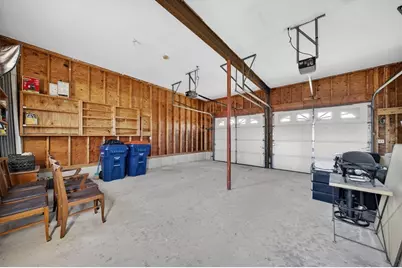 871 Sconticut Neck Rd, Fairhaven, MA 02719 - Photo 31