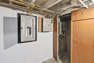621 Chicopee St, Chicopee, MA 01013 - Photo 23