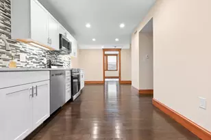 44 Maple St, Danvers, MA 01923 - Photo 7