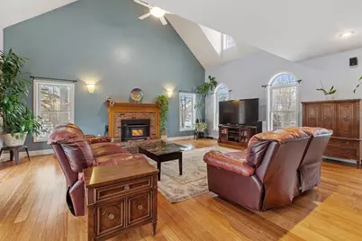 50 Old Farm Rd, Lunenburg, MA 01462 - Photo 13