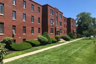 14 Ashland St, Worcester, MA 01609 - Photo 1