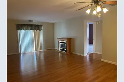 330 Sunderland Rd #26, Worcester, MA 01604 - Photo 7