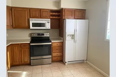 330 Sunderland Rd #26, Worcester, MA 01604 - Photo 5