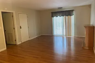 330 Sunderland Rd, Worcester, MA 01604 - Photo 9