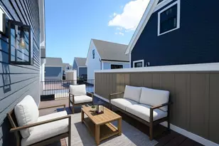 43 Chickatawbut St, Boston, MA 02122 - Photo 25