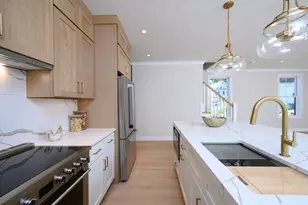 43 Chickatawbut St, Boston, MA 02122 - Photo 9