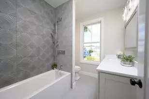43 Chickatawbut St, Boston, MA 02122 - Photo 35