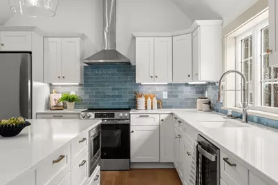 118 Hanover St, Hanover, MA 02339 - Photo 9