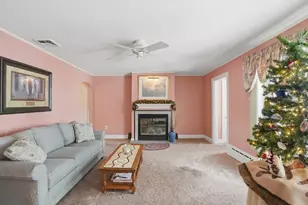 14 Caswell St, New Bedford, MA 02745 - Photo 9