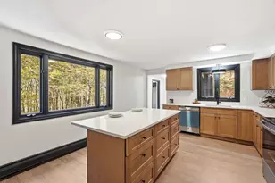 9 Bray Ct, Pelham, MA 01002 - Photo 13