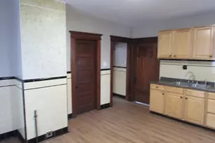 78 Prospect St, Springfield, MA 01107 - Photo 9