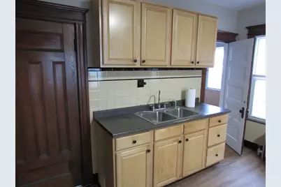 78 Prospect St, Springfield, MA 01107 - Photo 7