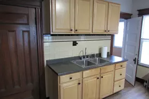 78 Prospect St, Springfield, MA 01107 - Photo 7