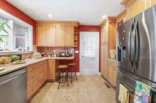 1082 Essex St, Lawrence, MA 01841 - Photo 19
