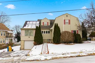 1082 Essex St, Lawrence, MA 01841 - Photo 5