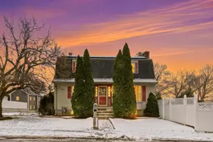 1082 Essex St, Lawrence, MA 01841 - Photo 1