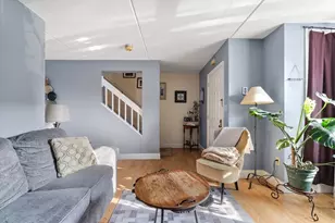 2 Eileen Cir, Boston, MA 02130 - Photo 7