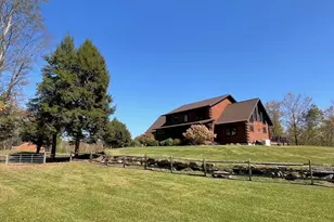 1020 Cascade St, Pittsfield, MA 01201 - Photo 3