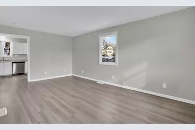 140-142 Cherry St, Springfield, MA 01105 - Photo 3