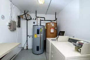 121 Bailey St, Worcester, MA 01602 - Photo 13