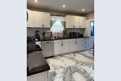 92 Maverick St, Fitchburg, MA 01420 - Photo 17