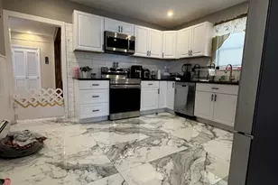 92 Maverick St, Fitchburg, MA 01420 - Photo 15