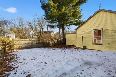 108 Marshall Rd, Lowell, MA 01852 - Photo 27