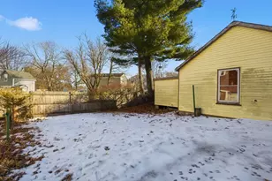 108 Marshall Rd, Lowell, MA 01852 - Photo 27