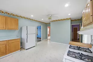 108 Marshall Rd, Lowell, MA 01852 - Photo 5