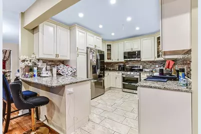 14 Oakhurst St, Boston, MA 02124 - Photo 11