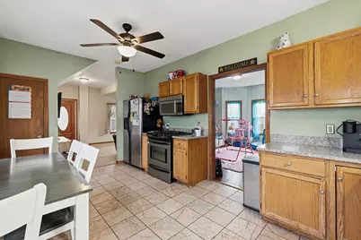 26 Wareham Street, Middleborough, MA 02346 - Photo 5