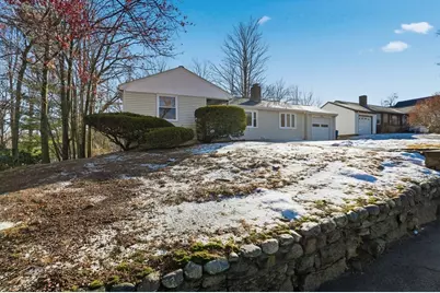 583 Union St, Braintree, MA 02184 - Photo 3
