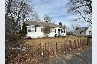 24 Mary Ellen Ln, Southbridge, MA 01550 - Photo 3