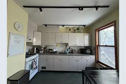 14 1/2 Magnolia #3, Cambridge, MA 02138 - Photo 5