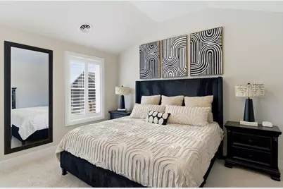 36 Elise Avenue #18, Londonderry, NH 03053 - Photo 1