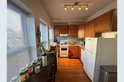 1054 Cambridge St #2F, Cambridge, MA 02139 - Photo 3