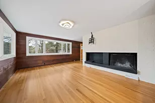 12 Sabrina Farm Rd, Wellesley, MA 02482 - Photo 7