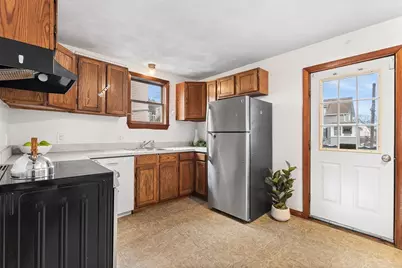 21 Hillside Avenue #21, Everett, MA 02149 - Photo 5